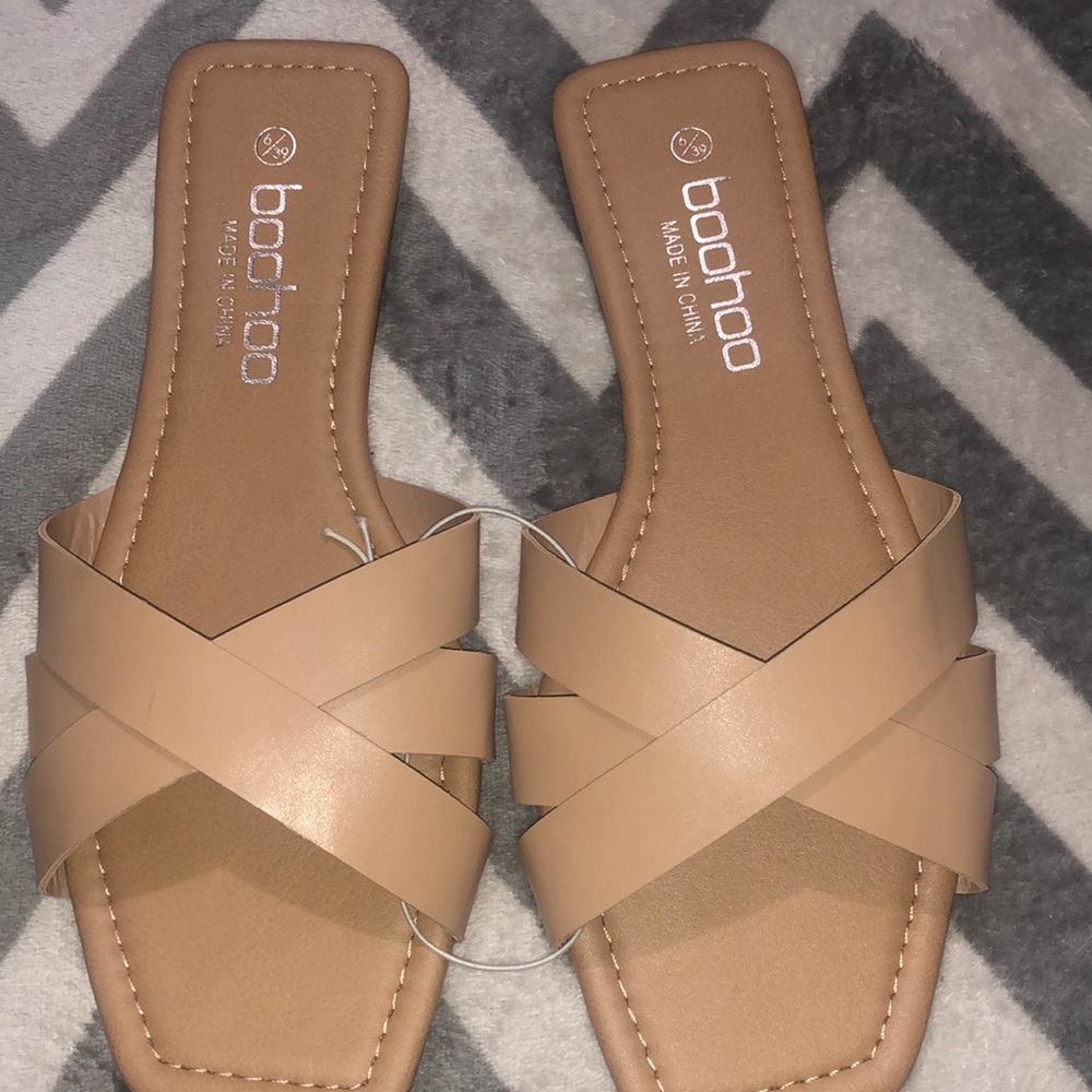 Fashion sandal perfect for the summer